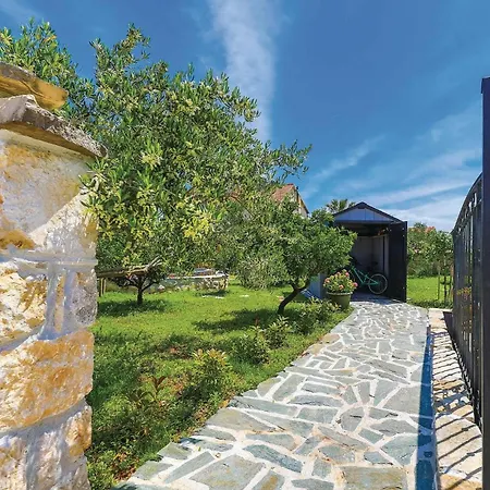 Semesterbostad In With House Sea View Trogir