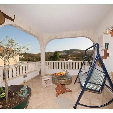 Semesterbostad In With House Sea View Trogir