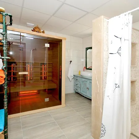 Gorgeous In With Sauna Hébergement de vacances *